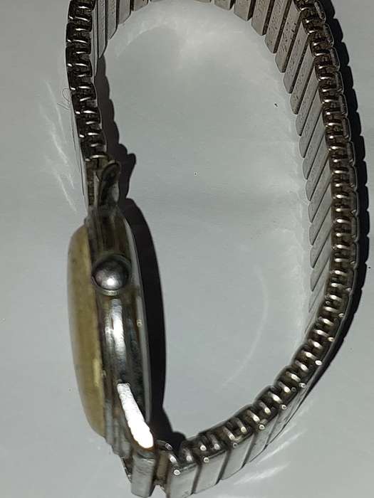 A RARE OSCO PARAT MILITARY 21 JEWELS WRIST WATCH