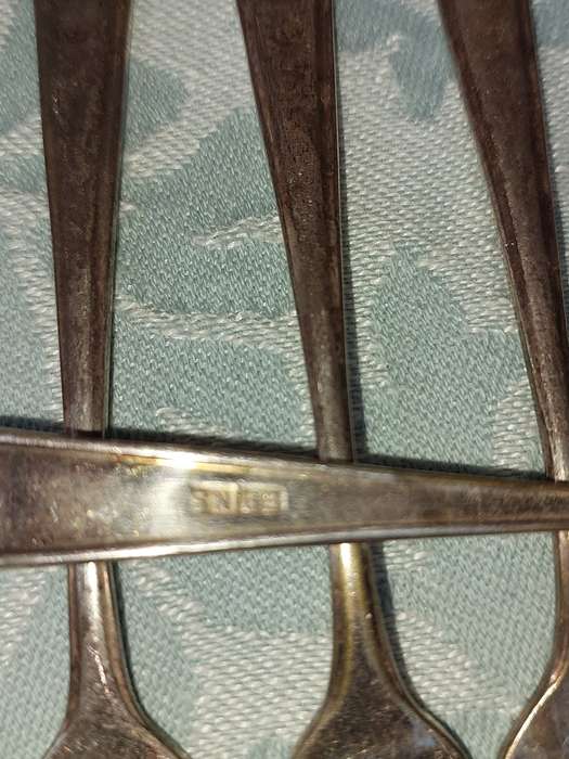 A SET OF EPNS COCKTAIL FORKS