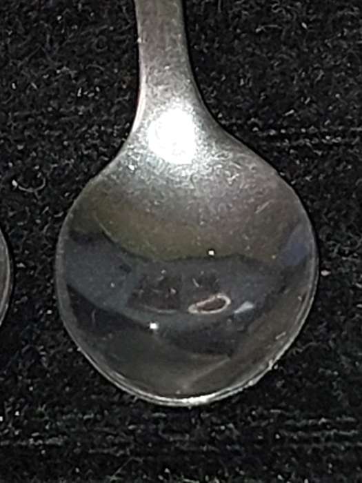 A SET OF 6 S/S TEASPOONS