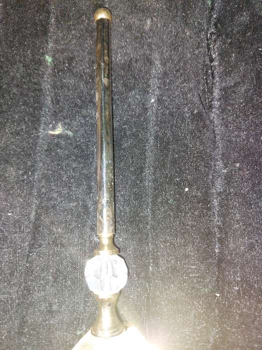 A COLLECTION OF ANTIQUE AND VINTAGE CAKE-CUTTING CUTLERY