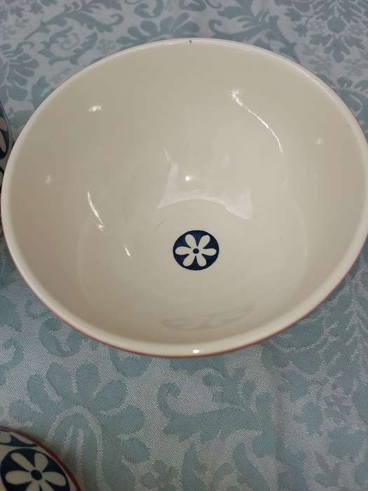 A SET OF 3 CEREAL BOWLS BY WOOLWORTHS