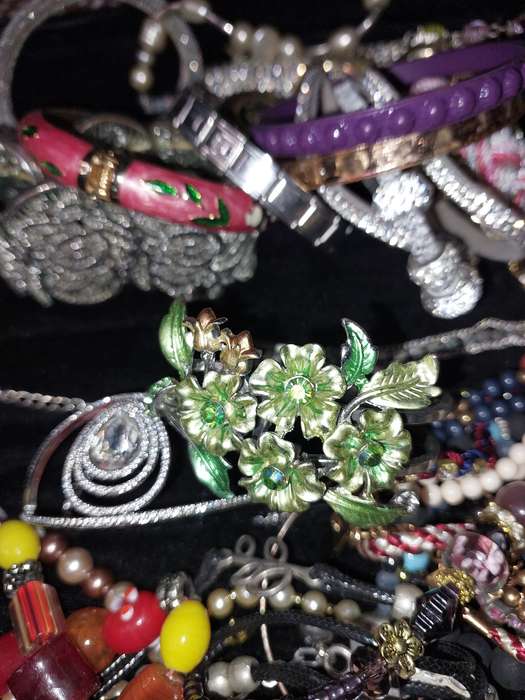 A BULK JOBLOT COSTUME BRACELETS AND BANGLES