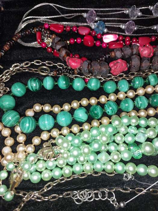 A JOB LOT COLLECTION COSTUME NECKLACES