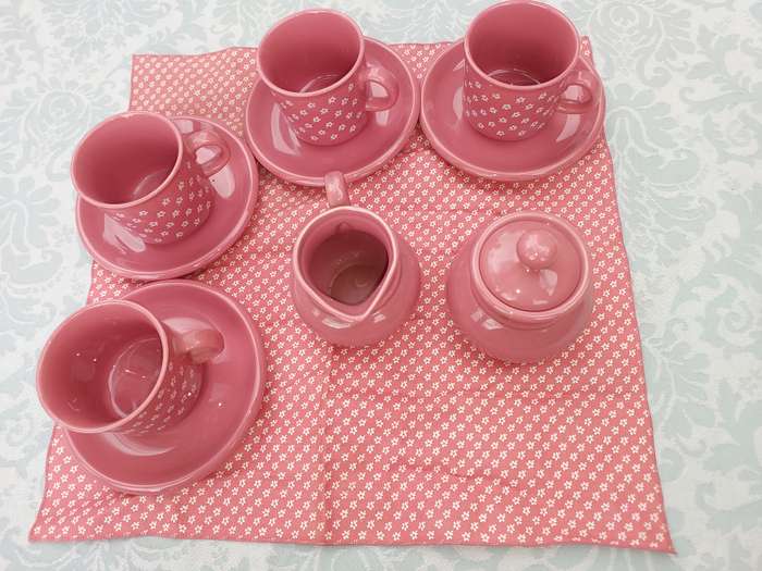 AN 11 PIECE PINK COFFEE CUP AND SAUCER  SET MADE IN DENMARK