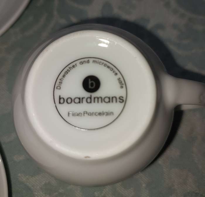 A COLLECTION OF 4 COFFEE CUPS AND SIX SAUCERS BY BOARDMANS
