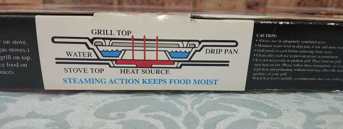 A DELUXE GOURMET CRILL NEVER USED SOLD AS IS