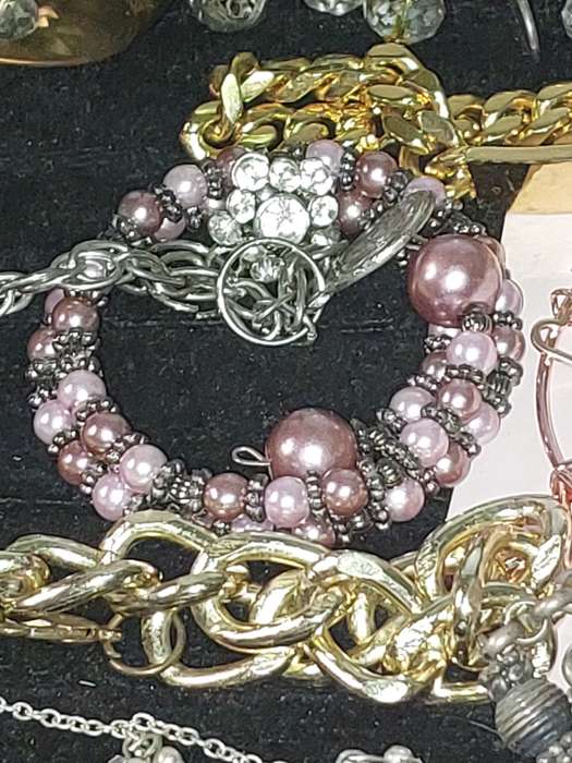 A VINTAGE JOBLOT BRACELETS AND BANGLES SOLD AS IS