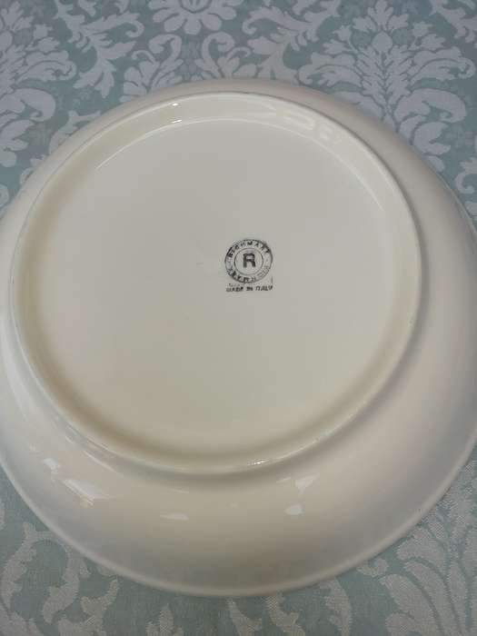 AN ART DECOR PAINTED PORCELAIN SERVING BOWL MADE IN ITALY SOLD AS IS