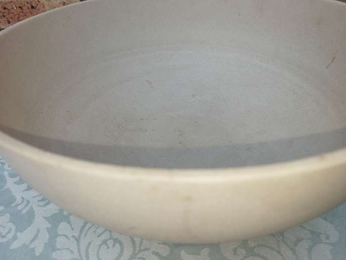 A CERAMIC POTTERY POTS POT PLANT BOWL SOLD AS IS