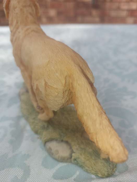 TWO VINTAGE HIGLY COLLECTABLE GOLDEN RETRIEVERS