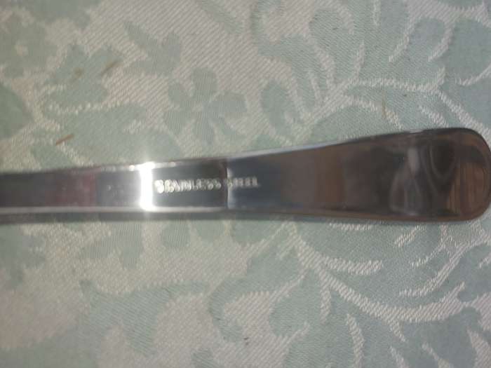A SET OF 3 25CMS STAINLESS STEEL TABLE SPOONS SOLD AS IS