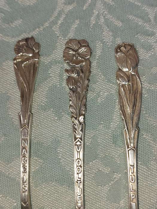 RARE Sola Zeist CakeForks. Vintage Pastry Forks 5 in total sold as is