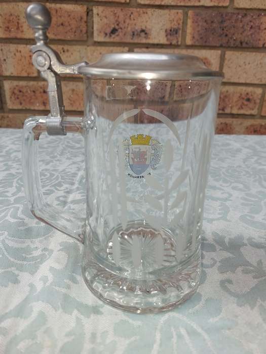 A GERMAN BEER STEIN IN MINT CONDITION SOLD AS IS R750