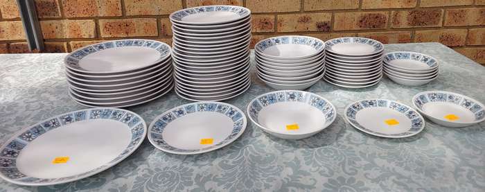 A VINTAGE 73 PIECE RC PROGRESSION CHINA JAPAN MODA 905 SOLD AS IS