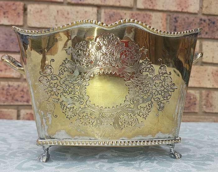 A VINTAGE SILVER PLATED ON BRONZE SWEAT CADDY VICTORIAN ERA SOOD AS IS