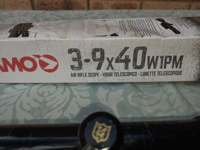 A USED GAMMO 3-9X40 W1PM AIR RIFLE SCOPE WITH OUT THE BRACKET FOR MOUNTING SOLD AS IS