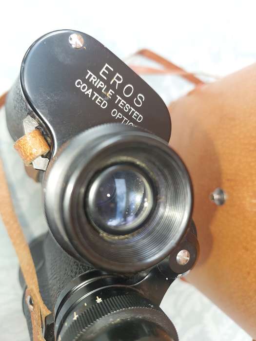 A VINTAGE ROS TRIPLE COATED TESTED OIOTIC 10X 50 BINOCULARS SOLD AS IS