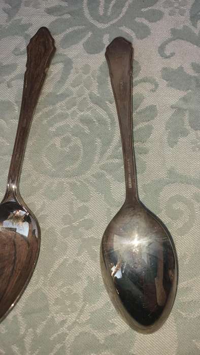 A SET OF 3 EPNS A1 SHEFFIELD ENGLAND TABLE SPOONS 18 CENTIMETERS SOLD AS IS