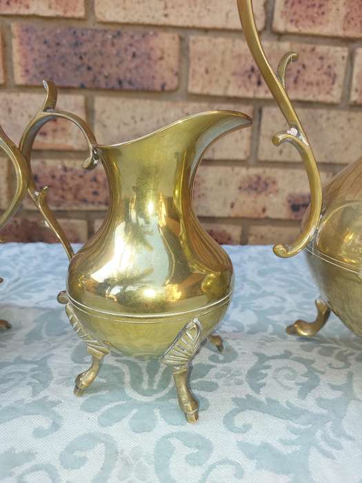 A SOLID VINTAGE BRASS TEA OR COFFEE SET HAND MADE SOLD AS IS