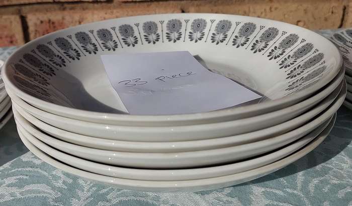 A VINTAGE PORCELAIN FINE CONSTANTIA DINNER PLATE SET SABS STAMPED SOLD AS IS