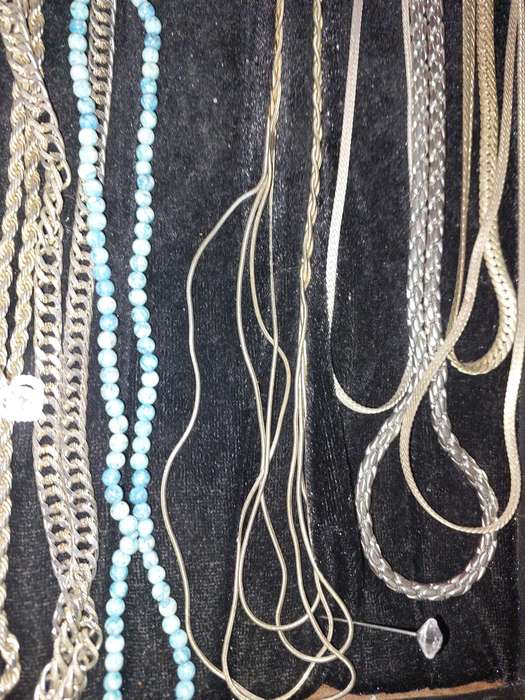 A BULK JOBLOT COLLECTION COSTUME NECKLACES SOLD AS IS