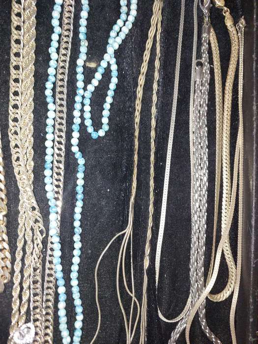 A BULK JOBLOT COLLECTION COSTUME NECKLACES SOLD AS IS