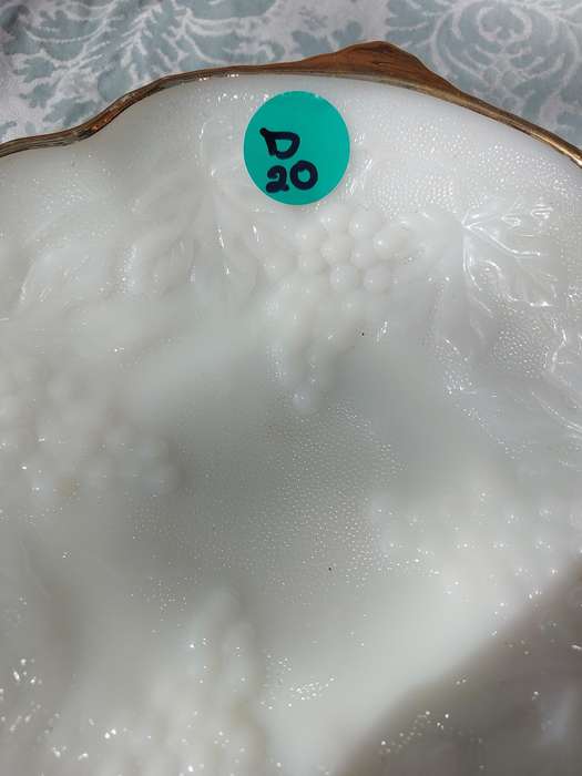 AN ART DECOR FROSTED WHITE WITH GOD TRIM SERVING PLATTER SOLD AS IS