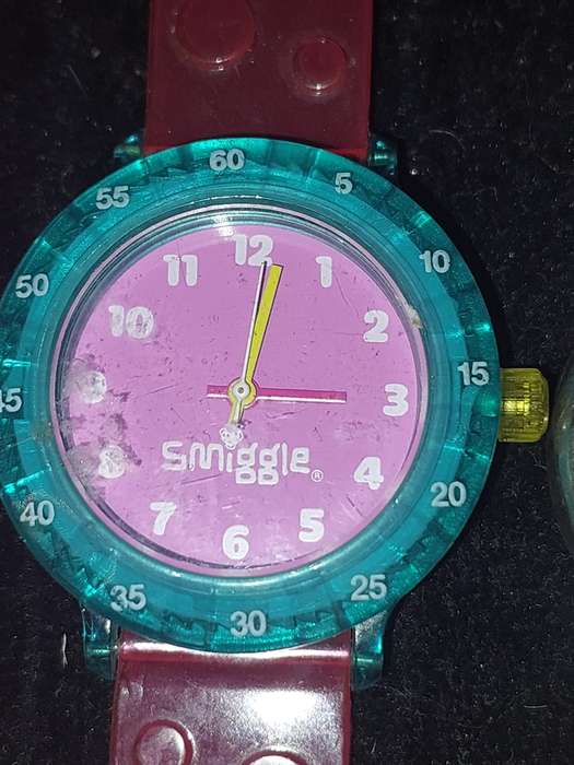 A COLLECTION JOBLOT GIRLS WATCHES