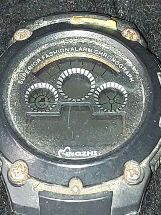 TWO DIGITAL WATCHES FOR SPARE PARTS OR PROJECT WATCHES SOLD AS IS