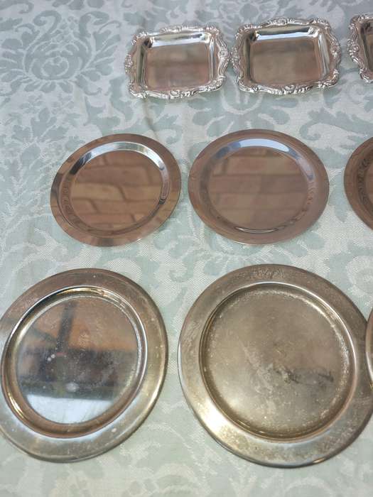 A VINTAGE COLLECTION SILVER PLATED CANOP'E SERVING DISHES SOLD AS IS