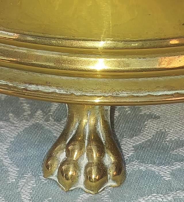 Vintage Round Brass Planter with Ornate Feet sold as is