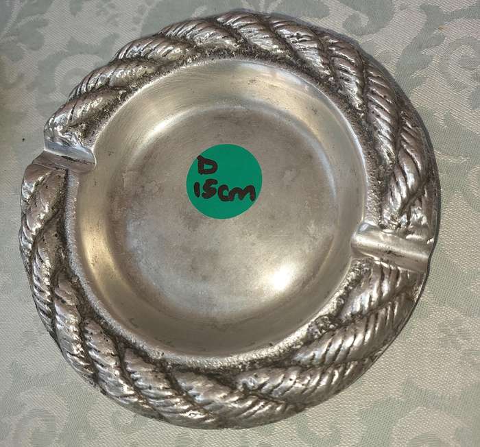 A PAIR OF PEWTER ART DECOR ASH TRAYS SOLD AS IS