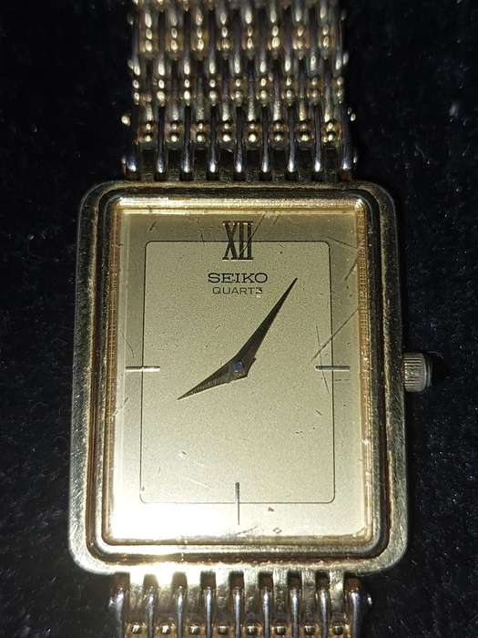 Vintage Gold Plated Seiko Japan Rectangular 4x2.5cm Bezel Working Model Number 9020-511