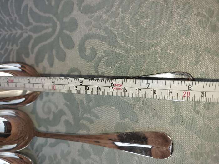 A COLLECTION OF 9 UNITY A1 EPNS STAINLESS STEEL CUTLERY SOLD AS IS