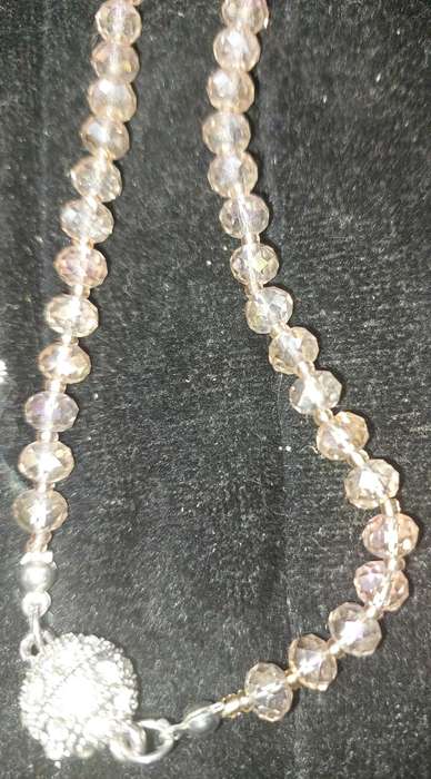 A QUALITY COLLECTION COSTUME NECKACES SOLD AS IS