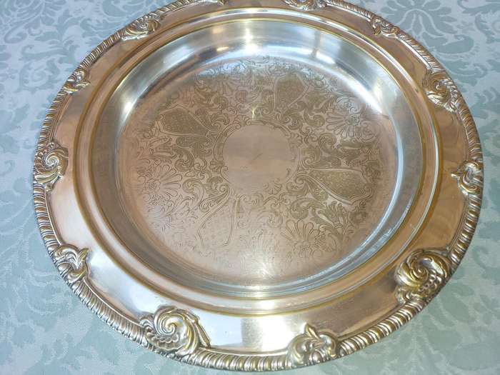 TWO VINTAGE EPNS SERVING PLATTERS SOLD AS IS