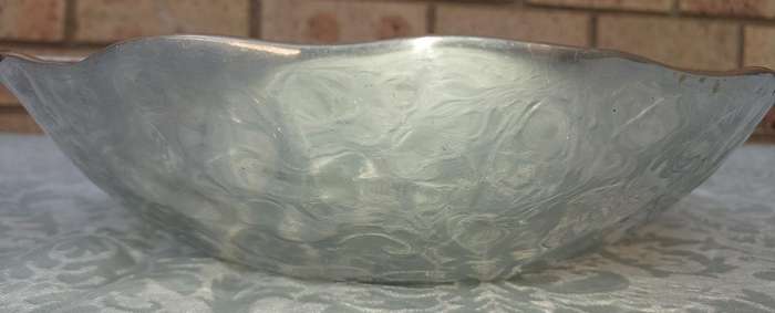 A ROUND  ART DECOR PEWTAL FRUIT BOWL