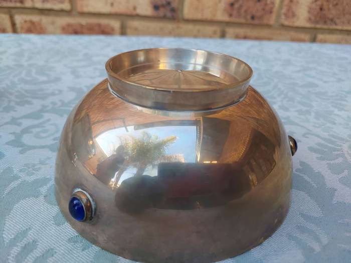 TWO USED SERVING BOWLS SOLD AS IS