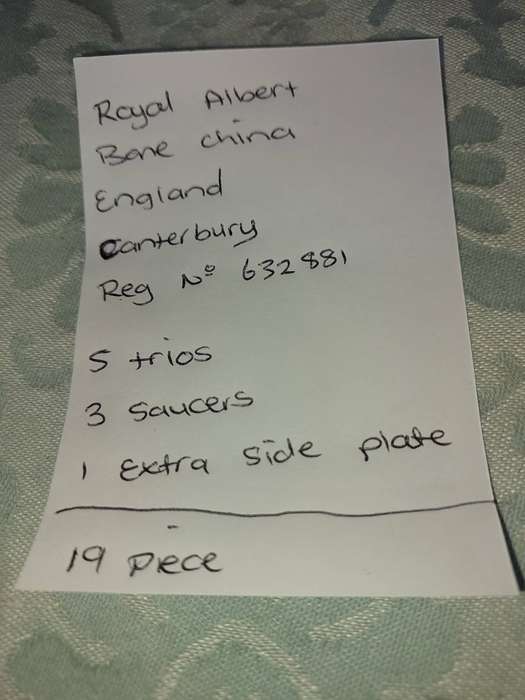 A 19 PIECE ROYAL ALBERT CANTERBERY BONE CHINA SET SOLD AS IS