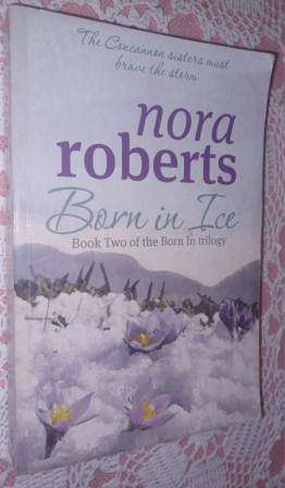 Born in Ice Nora Roberts