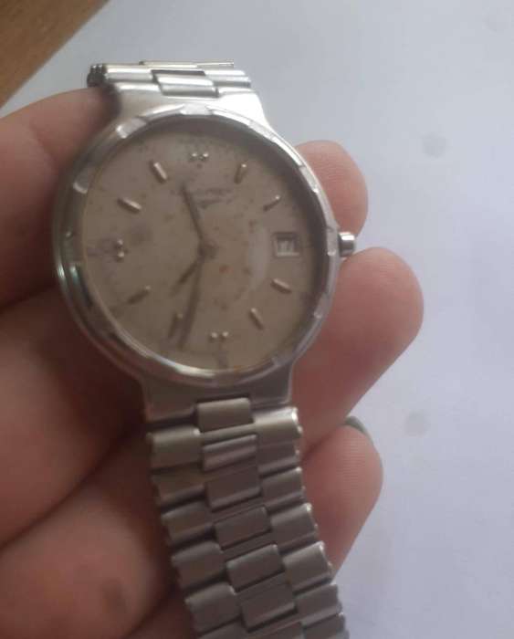 LONGIES WRISTWATCH CONQUEST DATE