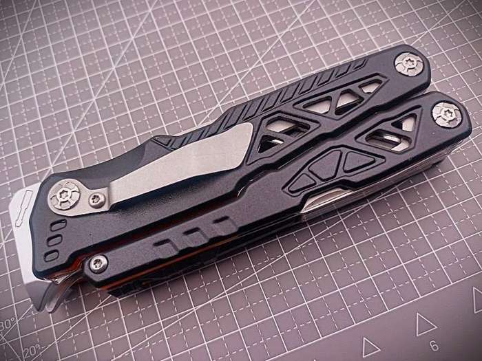 17-in-1 Multi-Functional Camping/Survival Tool with Pouch (Black/Orange)