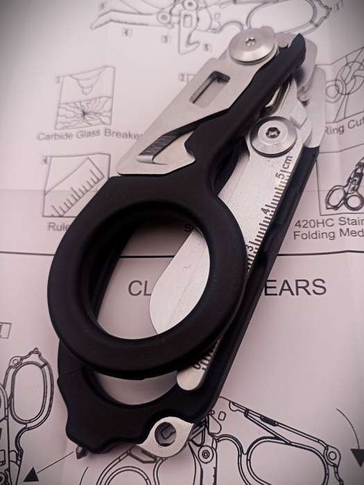 Multi-Functional Folding Tactical Emergency Response Shears (Black)