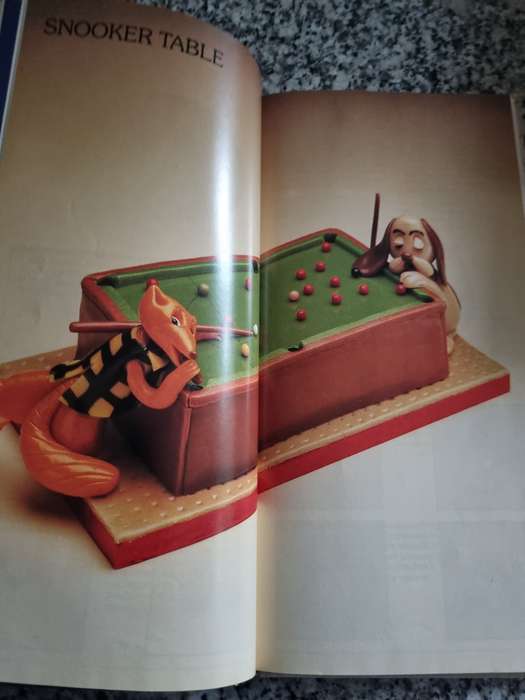 THE ART OF SUGARCRAFT MAZIPAN PAT ASHBY cake icing  decorating cakes almond