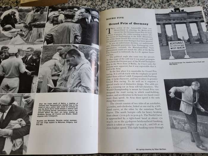 GRAND PRIX WORLD CHAMPIONSHIP LOUIS T STANLEY Fwd. Jack Brabham 1960 includes racing personalities