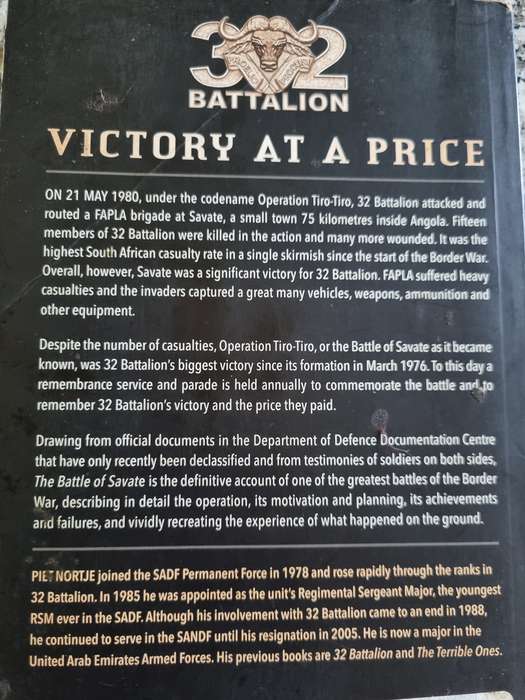 THE BATTLE OF SAVATE 32 BATTALION's Greatest Operation Piet Nortje ( Softcover ) Note condition