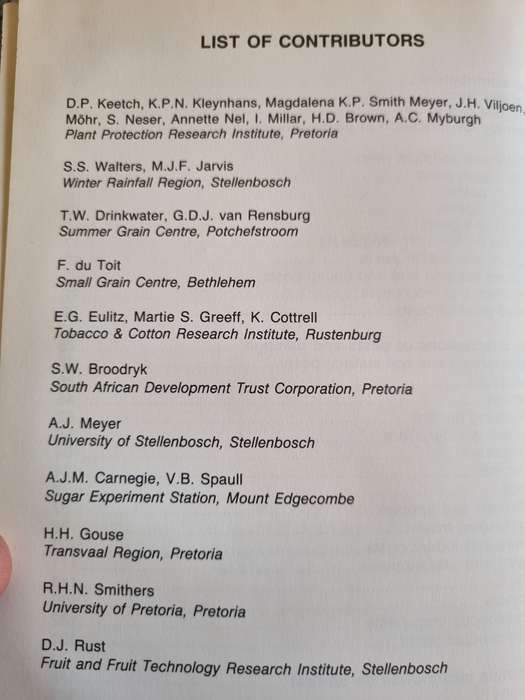 CROP PESTS IN SOUTHERN AFRICA Volume 4 FIELD CROPS and PASTURES Bulletin 416 Ed. A C MYBURGH