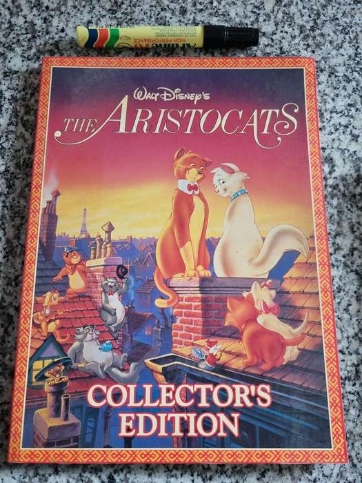THE ARISTOCATS COLLECTOR'S EDITION WALT DISNEY'S 1995 Collectors