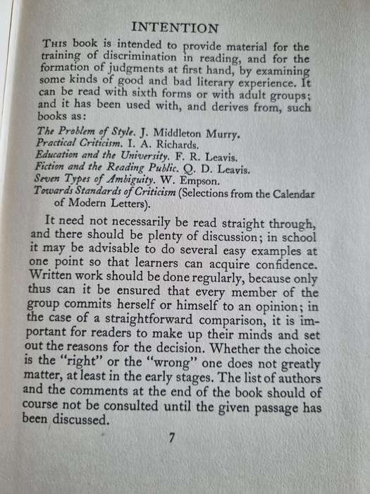 READING AND DISCRIMINATION DENYS THOMPSON Revised Edition 1955  literature