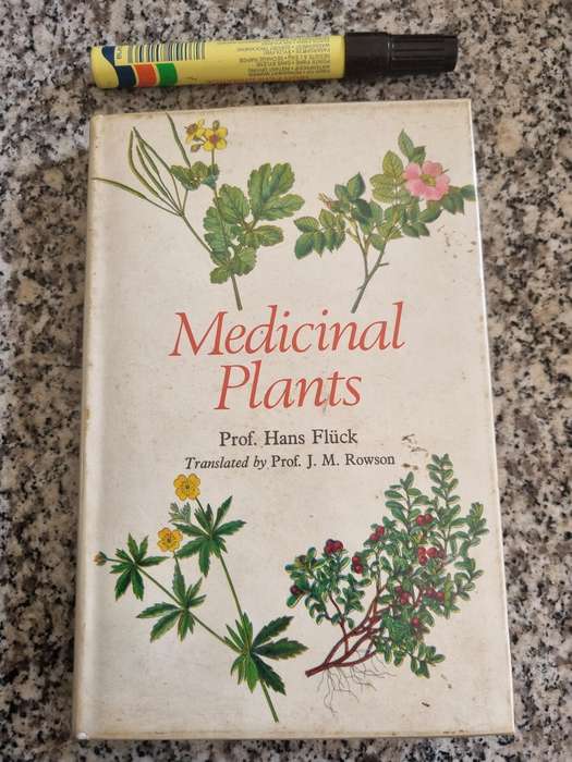 MEDICINAL PLANTS Prof. HANS FLUCK Translated by Prof. J M ROWSON 1976 please note the description